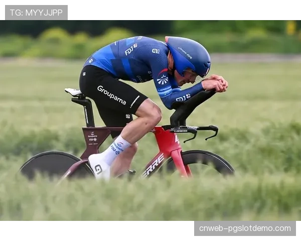 环加泰罗尼亚皇后赛段:罗格里奇与埃菲内普尔在山顶终点对决