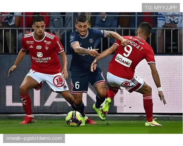 里昂中场核心因肌肉疲劳缺席三月中旬所有比赛